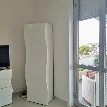 Con Terrazzo Sul Mare E Discesa In A 加利波利