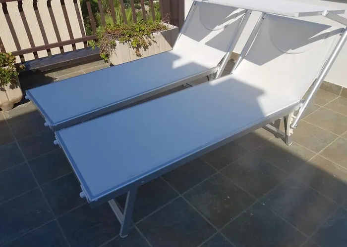 Con Terrazzo Sul Mare E Discesa In A Διαμέρισμα