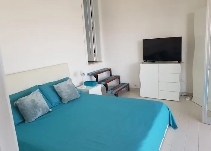 Con Terrazzo Sul Mare E Discesa In A Gallipoli