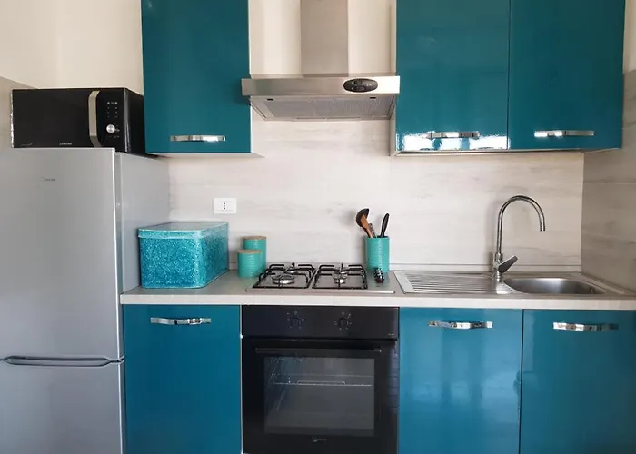 Con Terrazzo Sul Mare E Discesa In A Διαμέρισμα