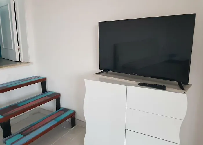 Con Terrazzo Sul Mare E Discesa In A Διαμέρισμα