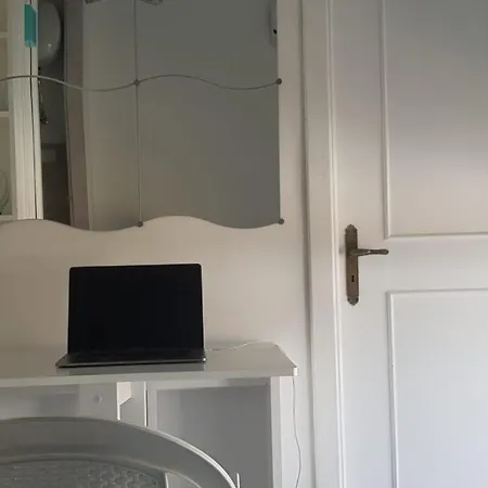 Con Terrazzo Sul Mare E Discesa In A Apartmán