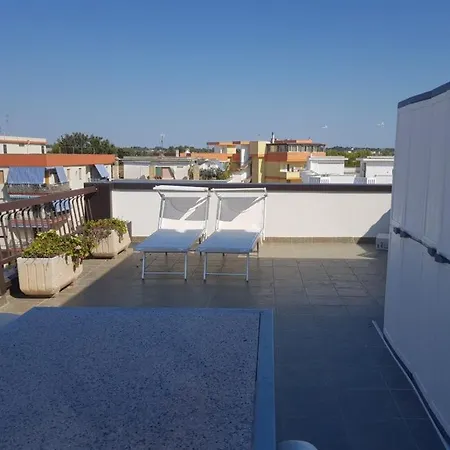 Con Terrazzo Sul Mare E Discesa In A * Gallipoli