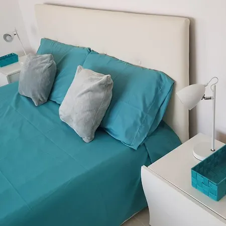 Con Terrazzo Sul Mare E Discesa In A Gallipoli