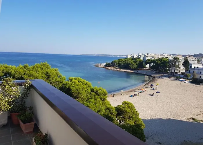 Con Terrazzo Sul Mare E Discesa In A *