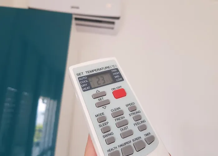 Con Terrazzo Sul Mare E Discesa In A