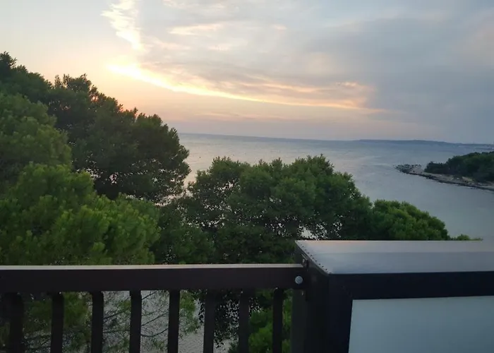 Con Terrazzo Sul Mare E Discesa In A Apartamento