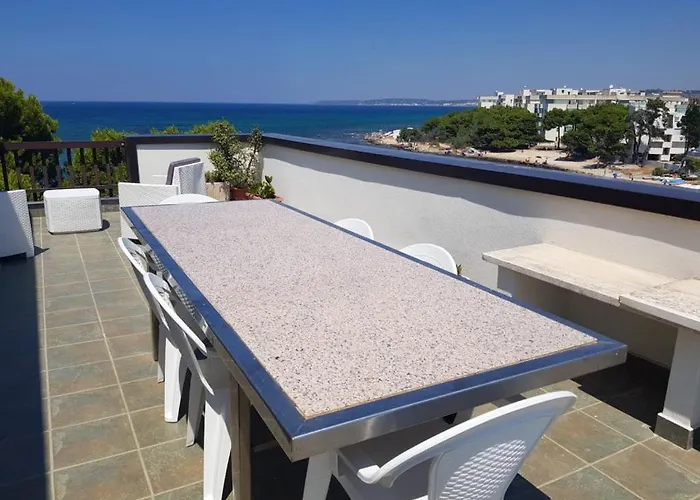 Con Terrazzo Sul Mare E Discesa In A Apartamento
